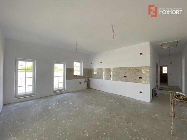 Comision 0% Duplex cu 3 camere si teren de 350 mp, zona linistita - Remetea Mare