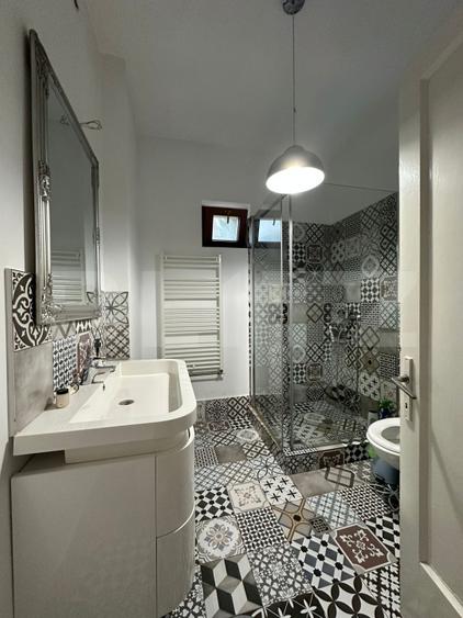 Casa 3 camere, 120 mp, zona Bunloc