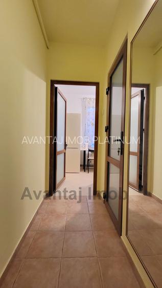 Floreasca, Bach, centrala de apartament, bloc anvelopat, decomandat - 3