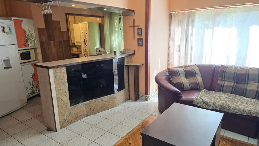 Vand apartament cu 4 camere in Deva, zona Decebal (Cuza Voda, Catedrala), etaj 2