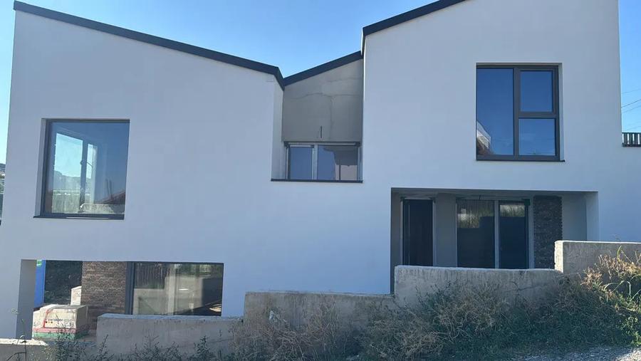 Casă modernă P+E, 137 mp utili, teren 500mp, terasă panoramică | Chinteni