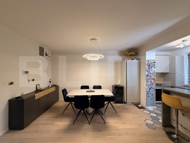 Apartament 4 camere, 112.05 mp, 2 niveluri, curte, loc de parcare, Ultracentral