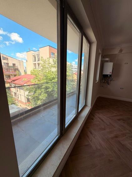 Apartament 4 Camere Premium | Bloc Nou | Aviatiei | Persoana fizica