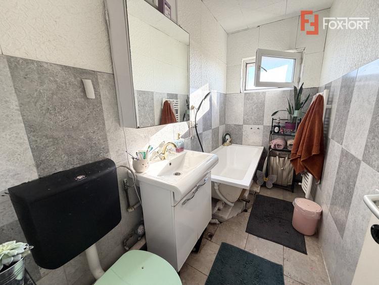Apartament cu 2 camere - 50 mp, semidecomandat, zona Sagului
