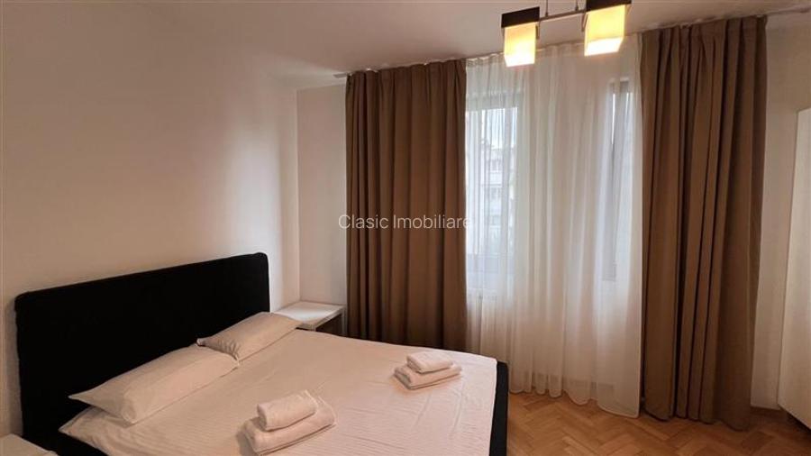 Inchiriere apartament 2 camere decomandate modern bloc nou Central zona Platinia