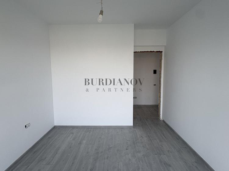 Apartament cu 3 camere - două băi - Etalon Lacul Morii - Vedere Lac
