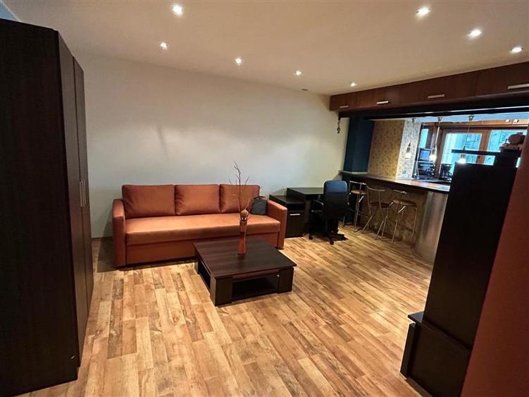 Inchiriere apartament 2 camere Uniri