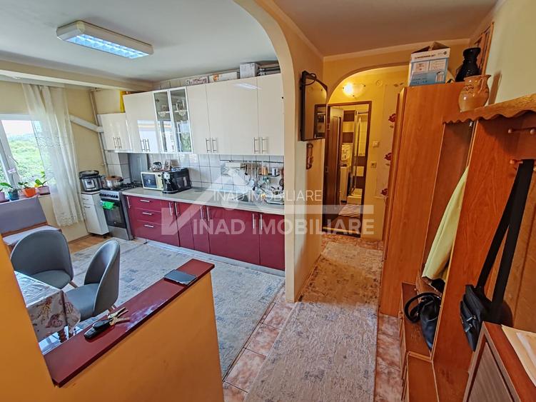 Apartament cu 2 camere decomandate Intre Lacuri zona strazii Dunarii - 2
