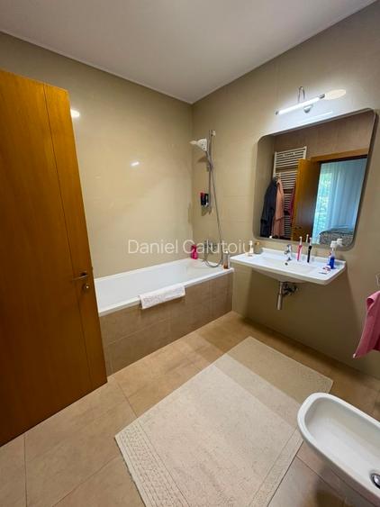 Proprietar vând apartament 3 camere bloc Teodor/ ISHO - 10