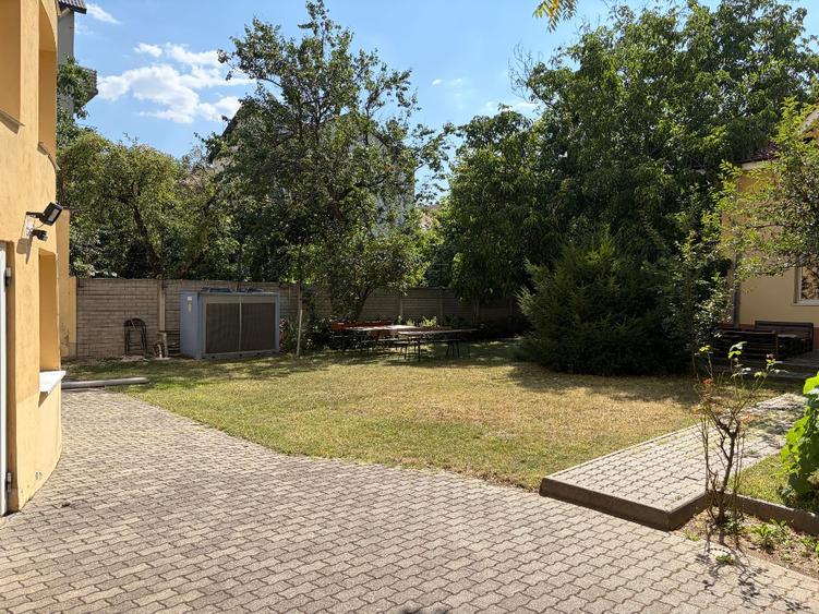 Direct proprietar, inchiriez/vând cladire,casa zona centrala, SAD