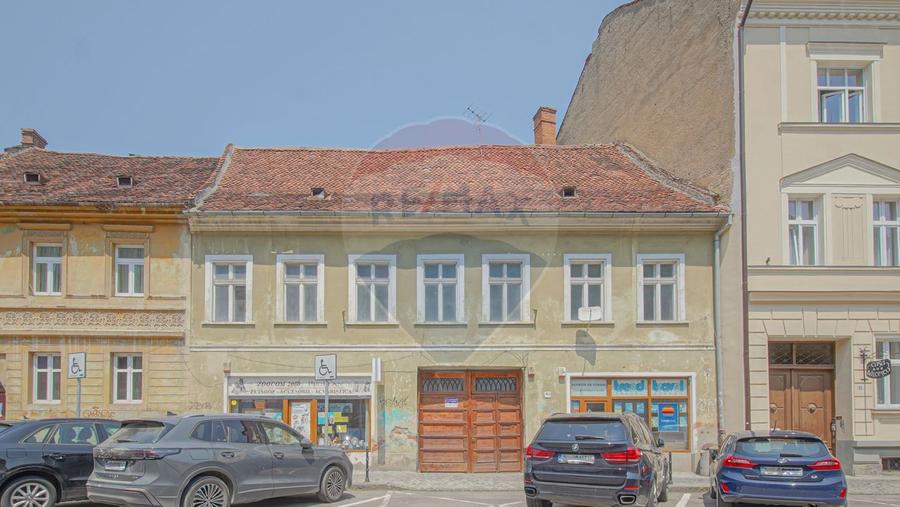 Proprietate mixtă pe N. Bălcescu – spații comerciale + apartamente