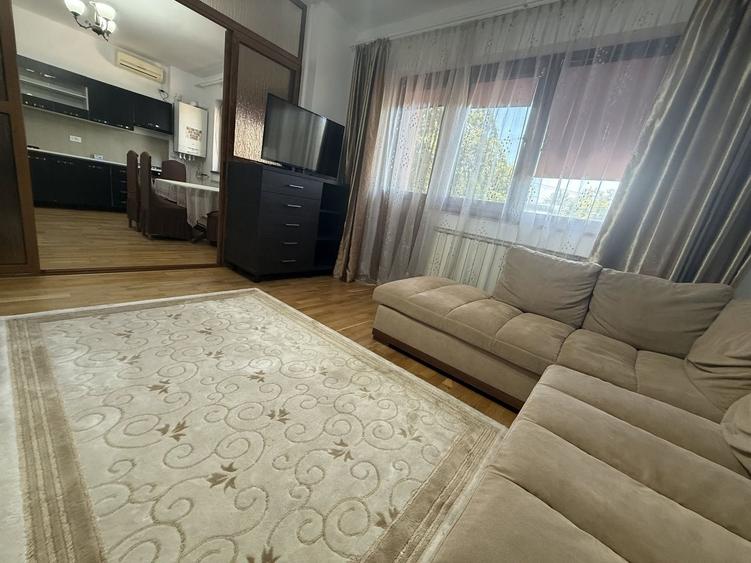 De închiriat apartament 3 camere 85 mp + terasa etaj 1
