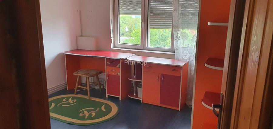 PROPRIETARINCHIRIEZ APARTAMENT 3 CAMERE MOBILAT SI UTILAT. zona SOARELUI - 7