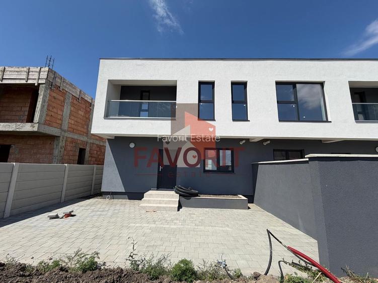Duplex | COMISION 0 | Curte amenajata | Toate utilitatile | 3 Bai | - 2