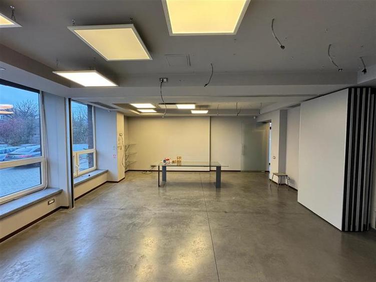 Spatiu de inchiriat S+P+ET., 1200 mp utili situat in cartierul Dambul Rotund!