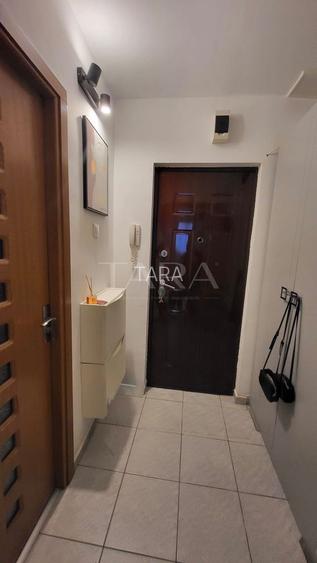 Garsonieră renovată, mobilată și utilată, cu parcare, zona semicentral - 7