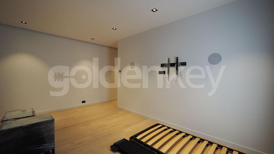 Apartament cu 5 camere si 165mp terasa | complex cu piscina | 2 garaje
