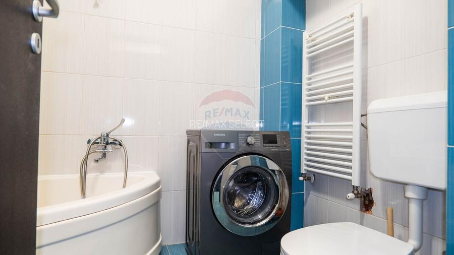 Dobroesti - vanzare apartament 3 camere, strada Marului - 15