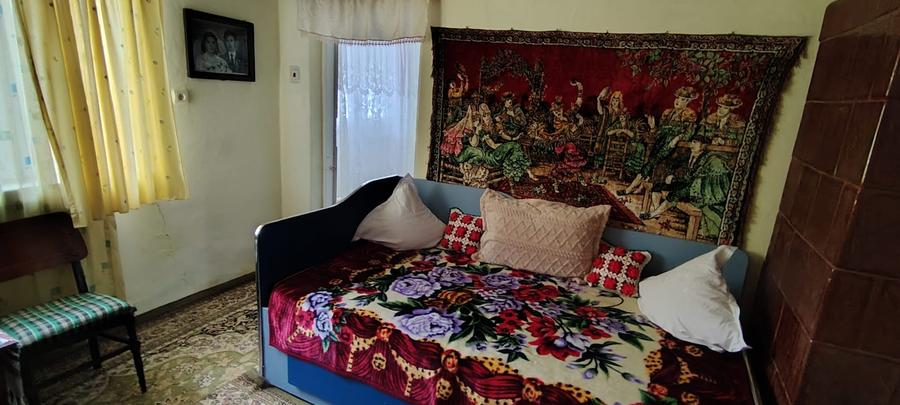 Casa locuibila in oras cu 1000mp teren