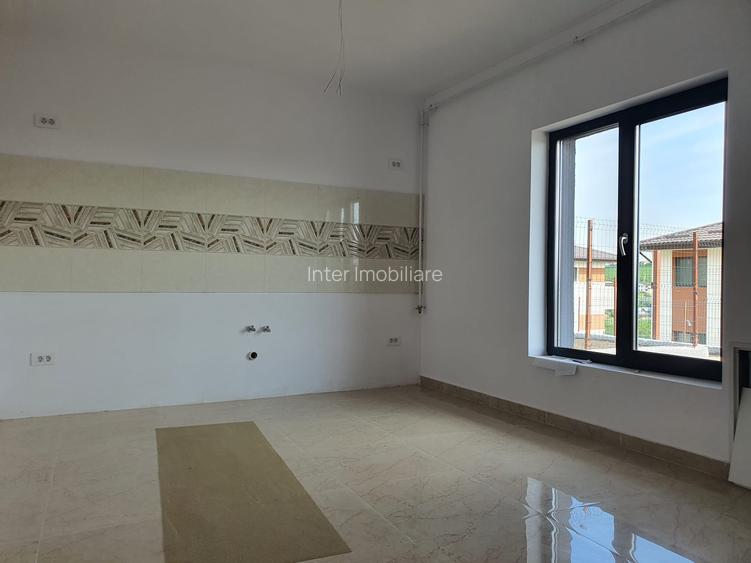 Casa 3 camere de vanzare, zona Cug Valea Adanca - 21