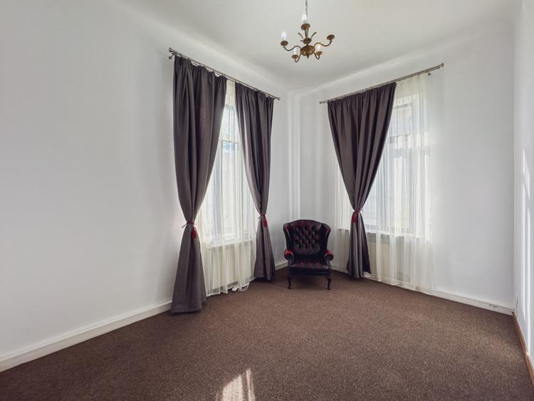 Apartament 4 camere, spatiul de activitate al firmei TALE de langa Parcul Ioanid