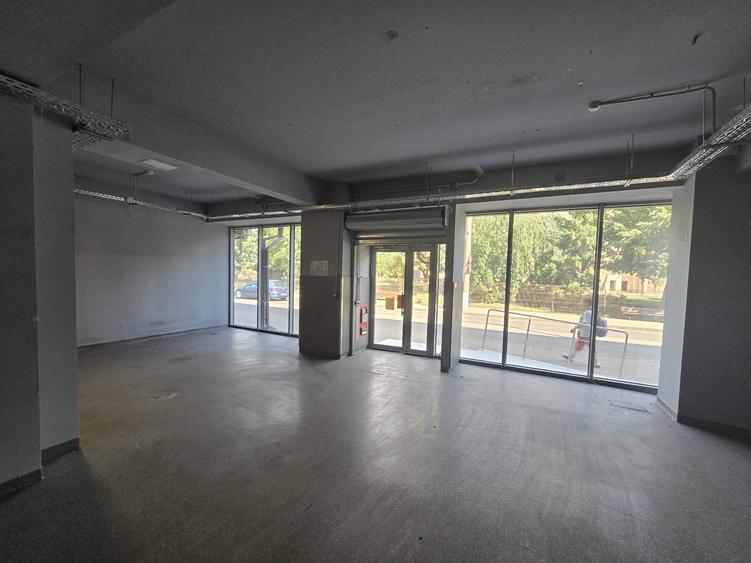 Inchiriere Spațiu Comercial Premium 113 mp | 7ml vitrina | Galata