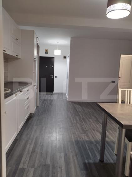 Apartament 3 camere, 60 mp, parcare, zona Teilor
