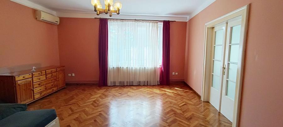 Apartament cu suprafata de 110mp-zona colinei,pet friendly