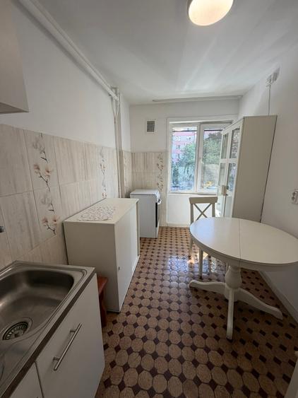 Apt.2 camere Stefan cel Mare - Circ, etaj 1, mobilat, aer conditionat