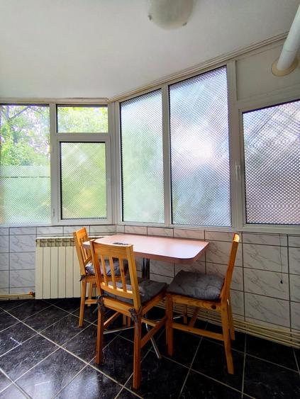 Apartament 2 camere - ETAJ 1 - 56 mp ( decomandat, 2 balcoane, geam baie )
