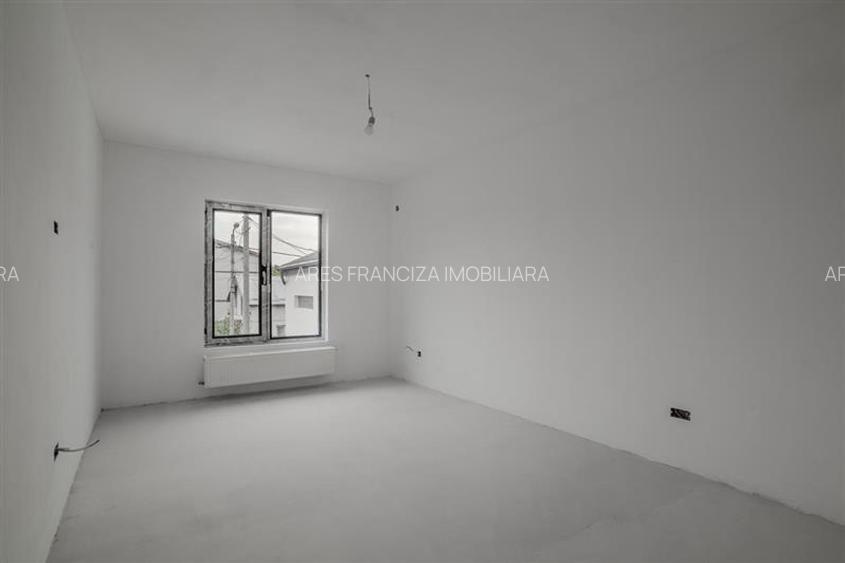 VILA  VOLUNTARI,4 CAMERE,3 BAI,154 MP,TEREN 193 MP - 19