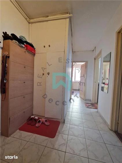 Vand apartament 3 camere Calea Bucuresti