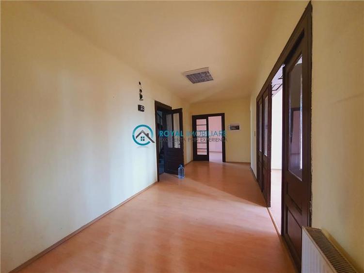Royal Imobiliare - Vanzare vila zona Rudului