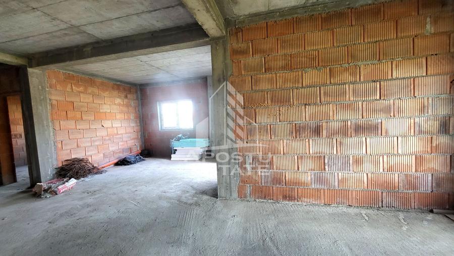Casa individuala cu 5 camere,3 bai si garaj,Becicherecul Mic