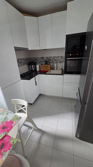 Apartament 3 Camere /Metrou Pacii / Loc de Parcare Inclus
