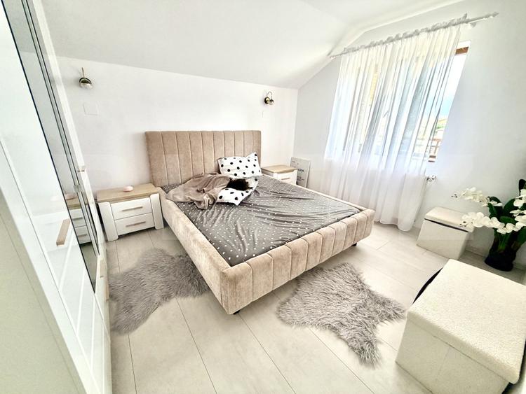 Casa individuala cu 4 camere, 2 terase, 189mp, 2 balcoane, 448 mp teren