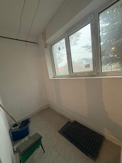 Apartament trei camere - parter - 72mp - Școala nr. 9