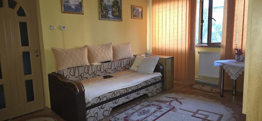 Se vende apartament de două camere