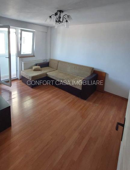 2 camere decomandat Mega Mall