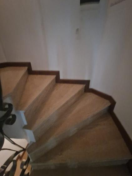 Casa cu 2 nivele in Cartierul Tilisca
