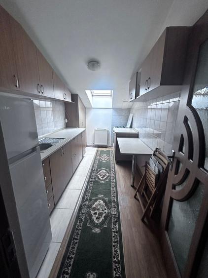 Apartamentd e o camera, zona Florilor/ FLORESTI