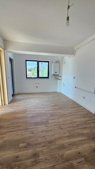 Apartament 3 camere open space/61mp/ etaj 1 - 2 min. de Continental