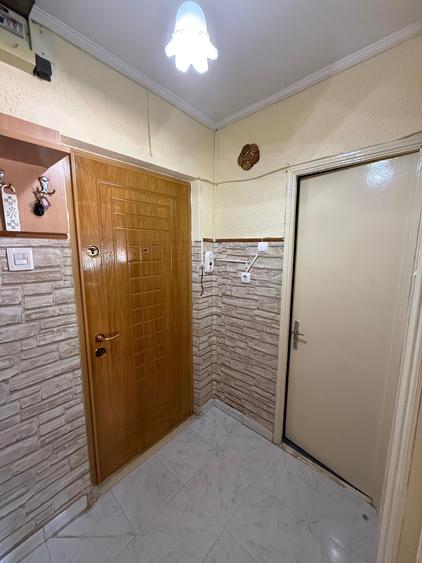 Garsoniera -INEL II - I.C.BRATIANU (SCOALA 8 )- 59.000 EURO(COD E11+E12 )