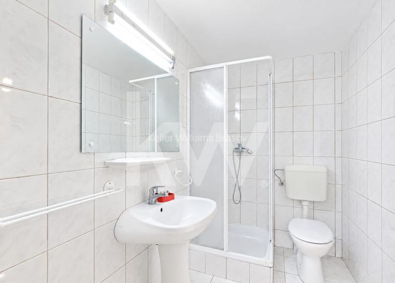 Casă renovată cu teren de 2.440 mp și două fronturi stradale – Crizbav, Brașov - 10