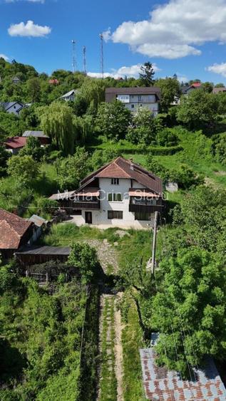 Vanzare vila + teren Targu Neamt  - 5