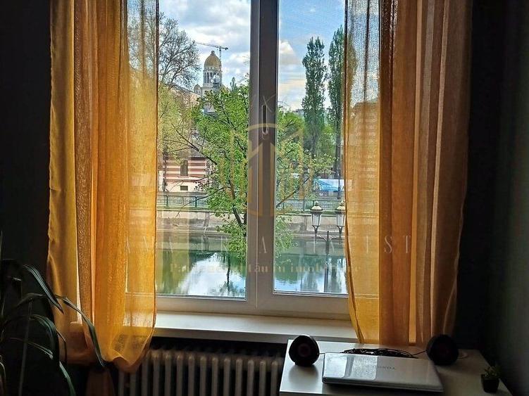 Piata Kogalniceanu 2 cam 48 mp 116000 eur