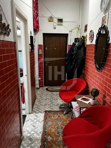 Apartament 3 camere, strada Horea