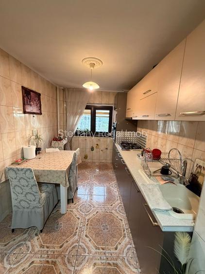 Apartament 4 camere de vanzare Crangasi - 14