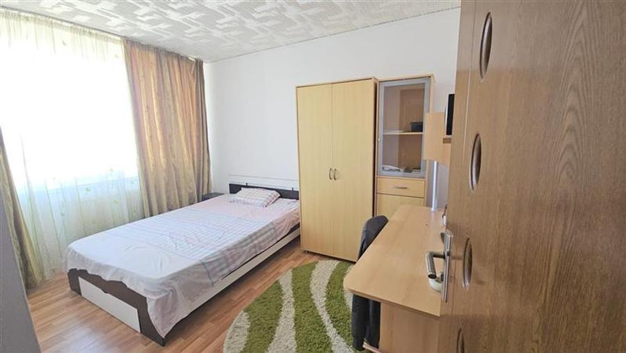 Apartament 3 decomandate, mobilat, zona Tic Tac