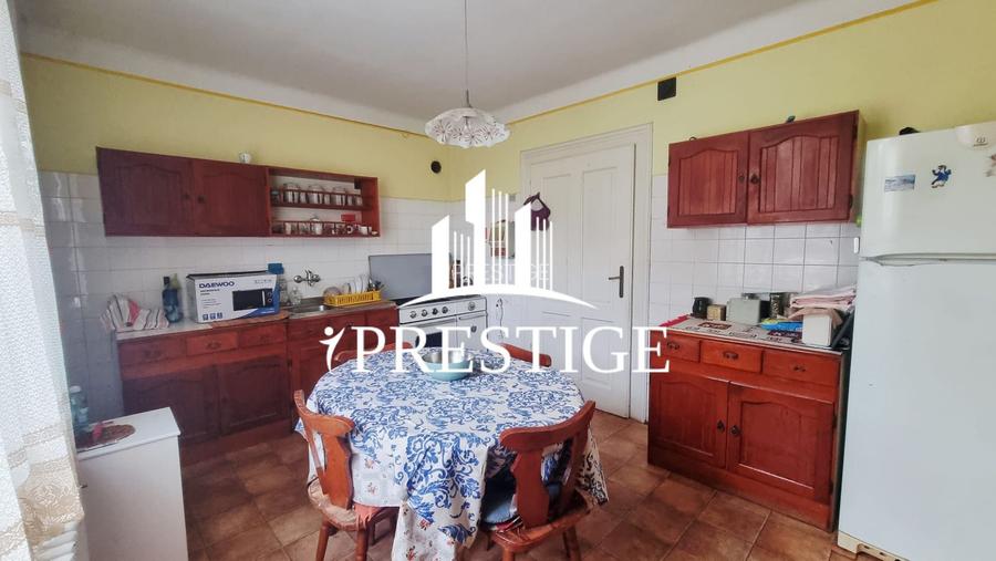 CASĂ INDIVIDUALĂ DE VÂNZARE S+P+E, 2 GARAJE, 777MP TEREN, ULTRACENTRAL - 8